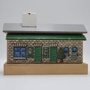 Ellsbridge 1994 Station with Chimney - Thomas Wooden Railway Train Station
